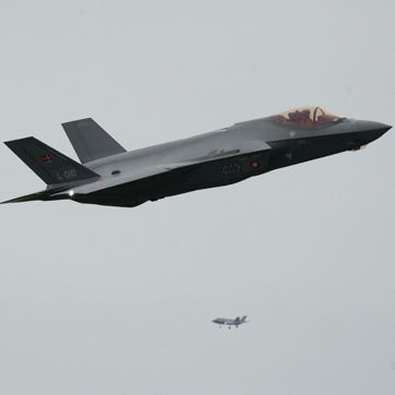 F-35 ved overdragelsesceremoni