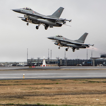 Danske F-16 fly letter fra Keflavikbasen på Island