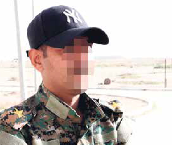 Løjtnant Abdullah i forbindelse med træningen. Ansigtet er sløret af hensyn til hans families sikkerhed.