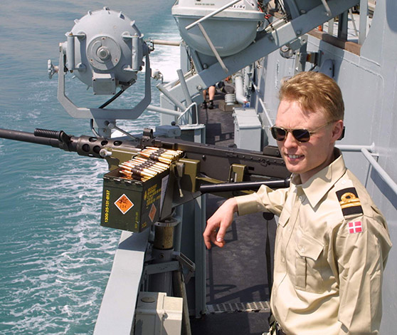 Ubåden Sælen  ankommer til Djibouti 2. marts 2003.
