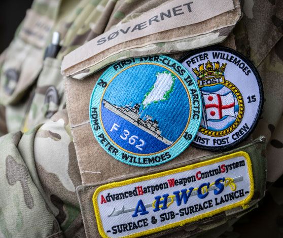 Medaljeoverrækkelse ved hjemkomstparaden for Hold 11 fra Operation Inherent Resolve. Aalborg Kaserne , 2020.