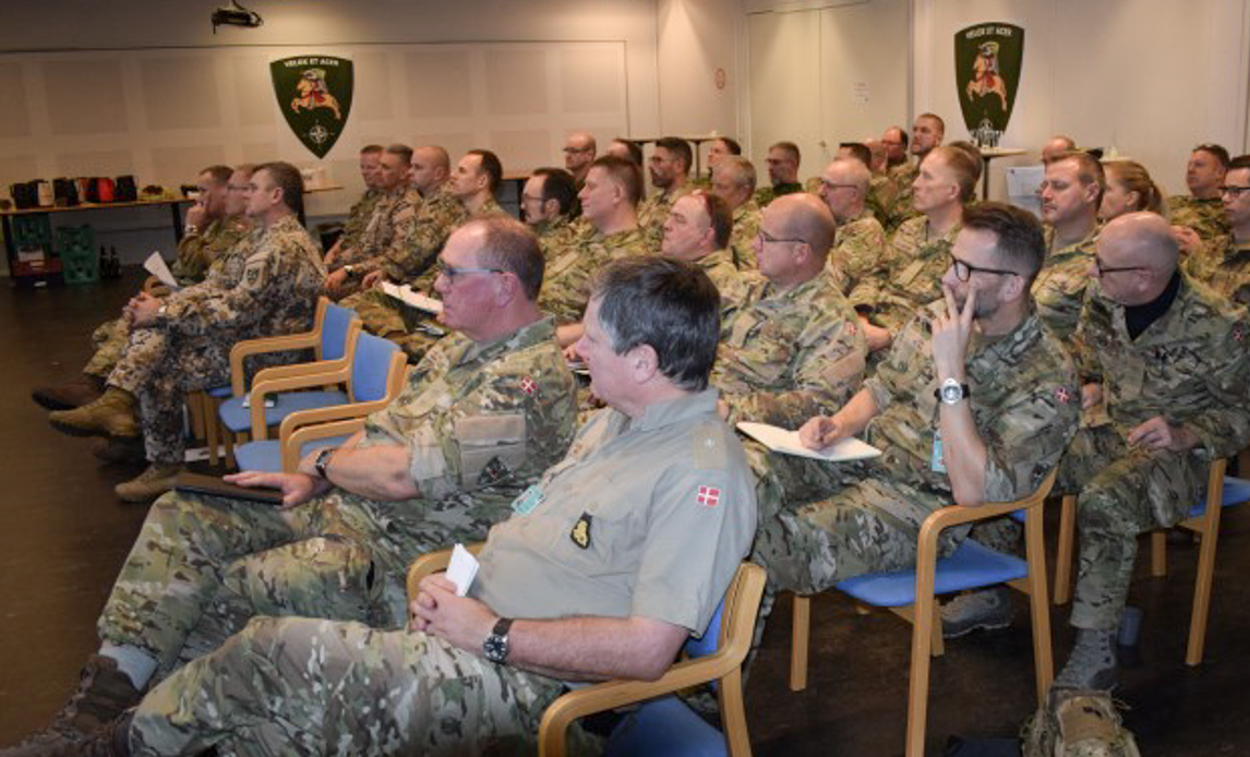 Headquarters Multinational Division North er en af Forsvaret største internationale satsninger i mange år. En divisionsstab, der skaber afskrækkelse, samarbejde og troværdighed på NATOs nord-østgrænse i Baltikum.