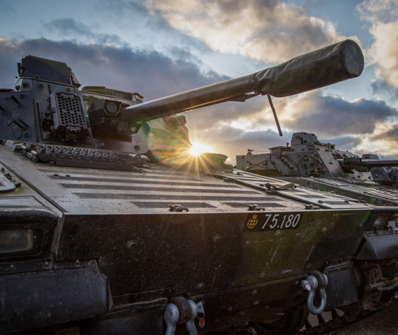 Danske køretøjer gør landgang i Estland, som en del af NATO's fremskudte tilstedeværelse i de baltiske lande og Polen. Fotograf: Lærke Weensgaard / Forsvaret