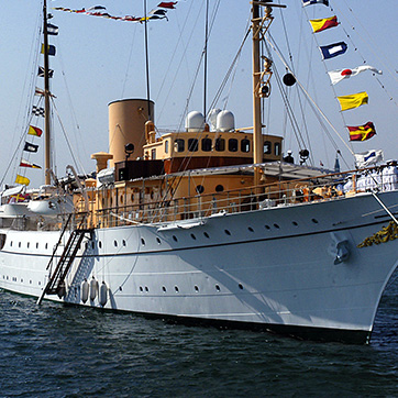Dannebrog skib, Nyholm